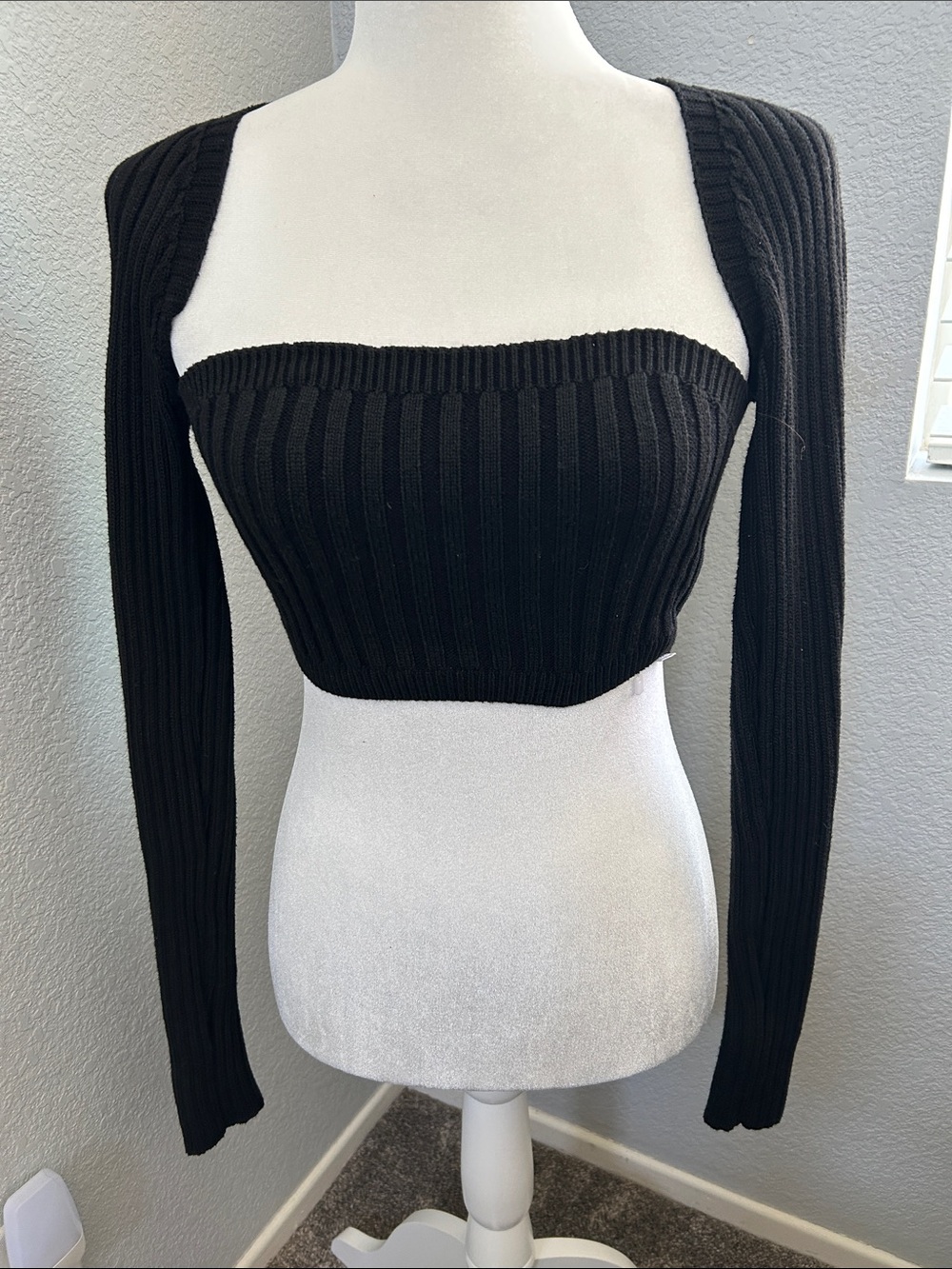 SHEIN Black Ribbed Off-Shoulder Cropped Top with Detachable Long Sleeves